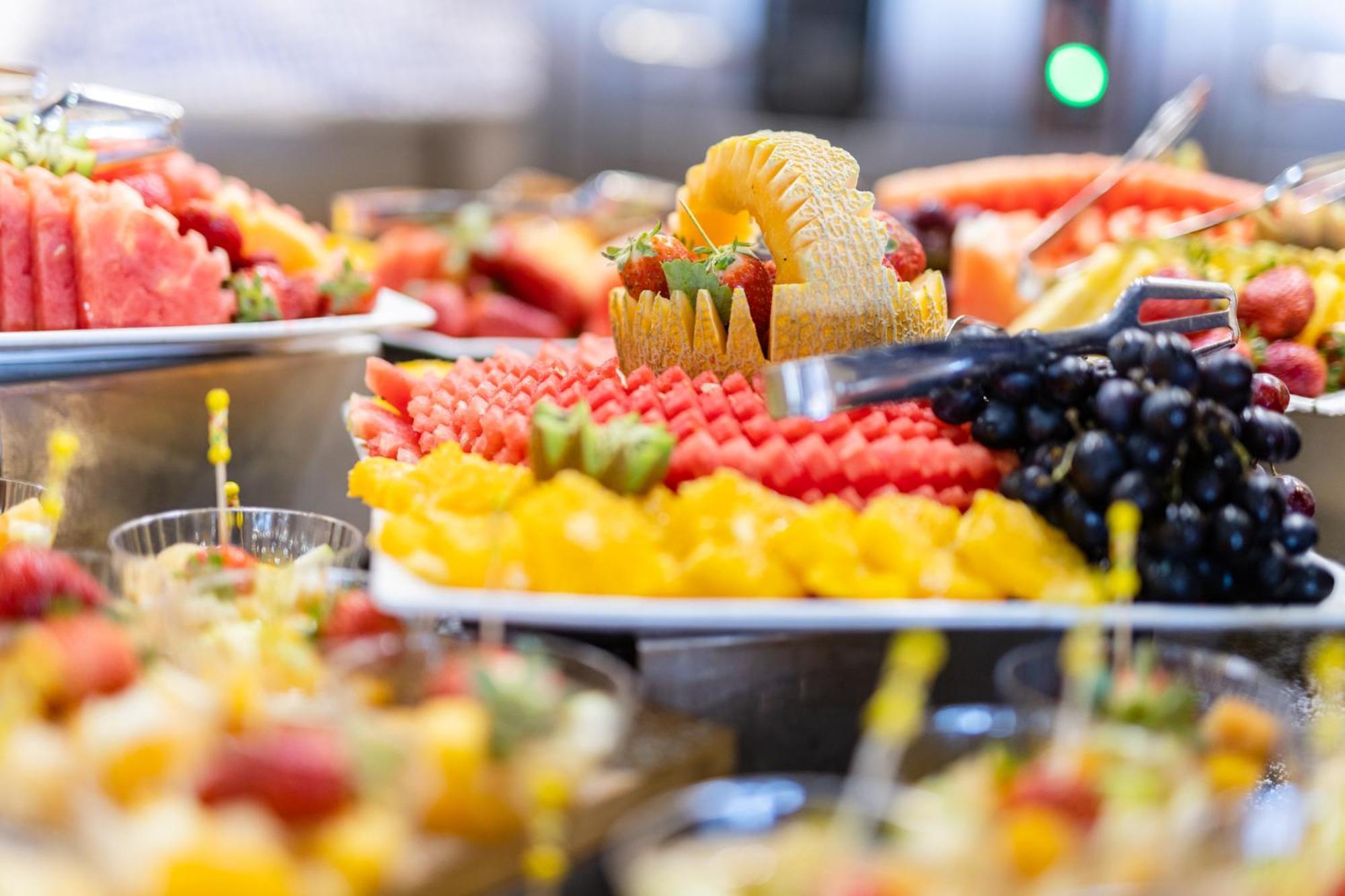 David Dead Sea Resort & Spa Ein Bokek Εξωτερικό φωτογραφία Fruit salad